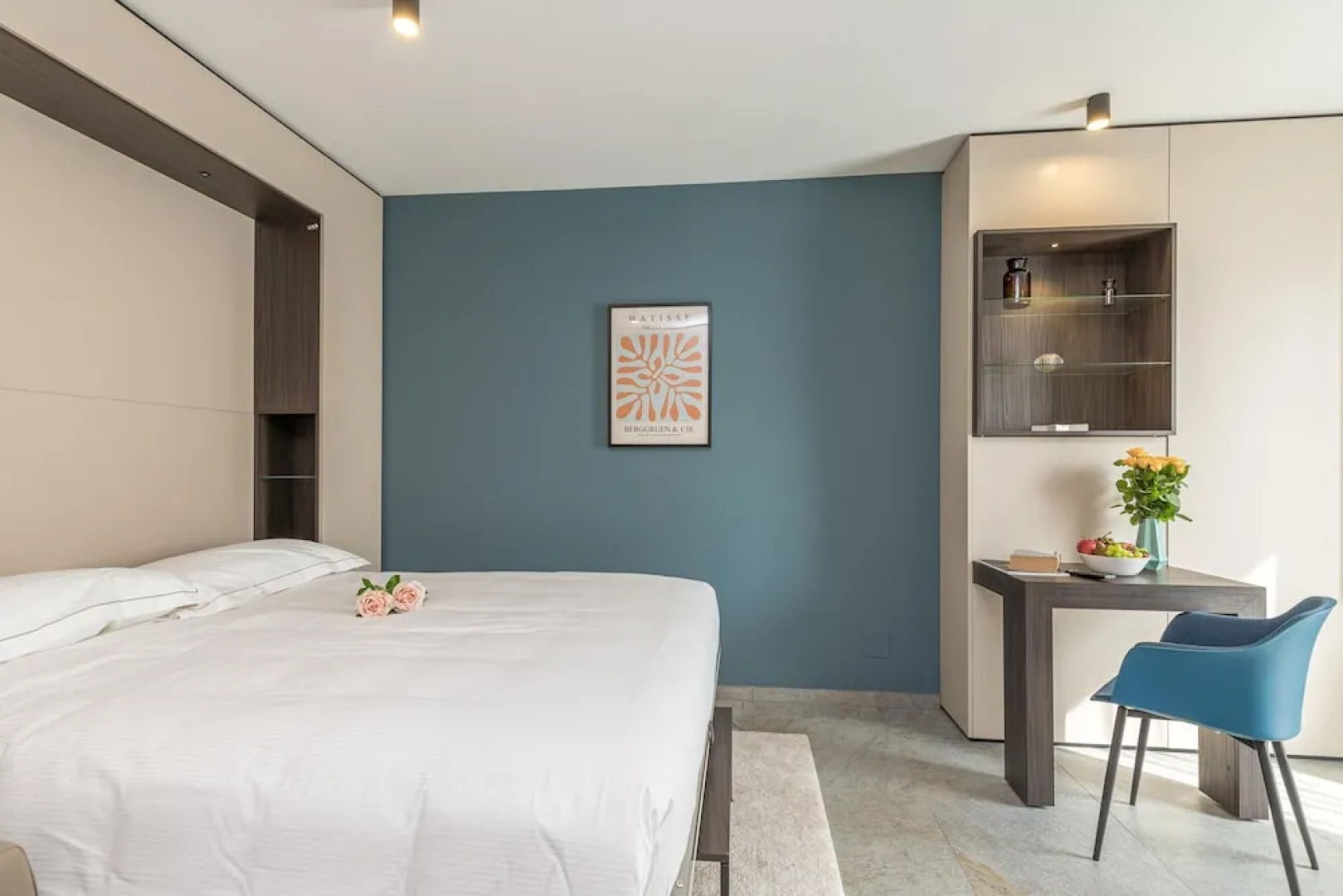 Icon H 404 Suite Micro Living