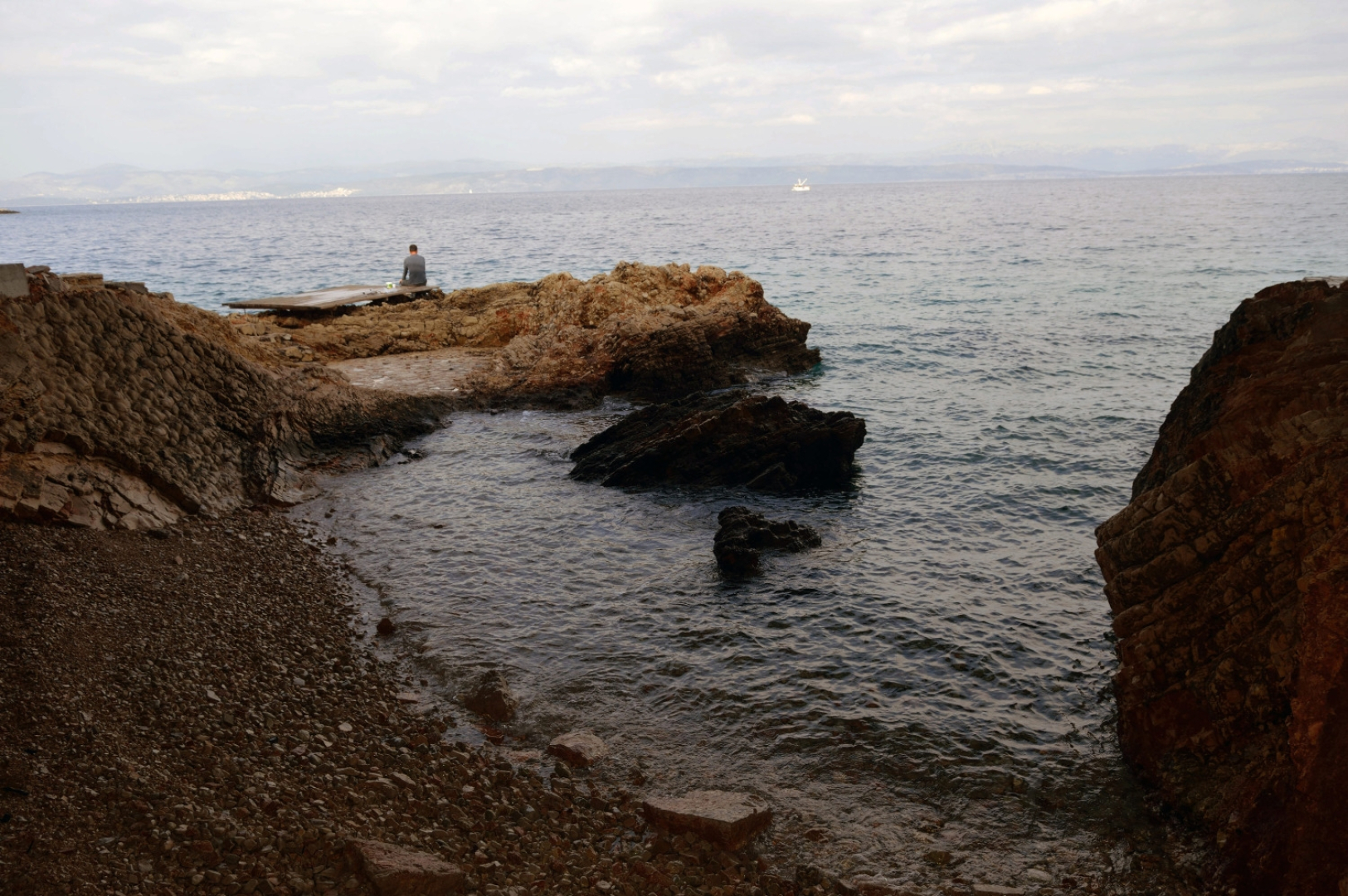 Apartment Ela - very close to beach: A1 Rogac, Island Solta