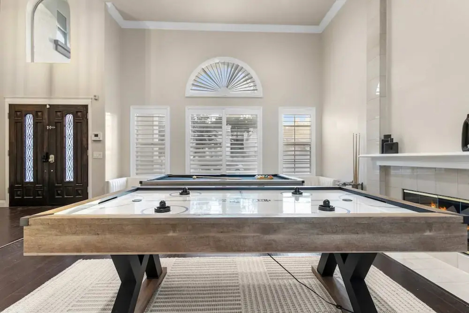 Luxury Pool Home w Theater Games Mountain View