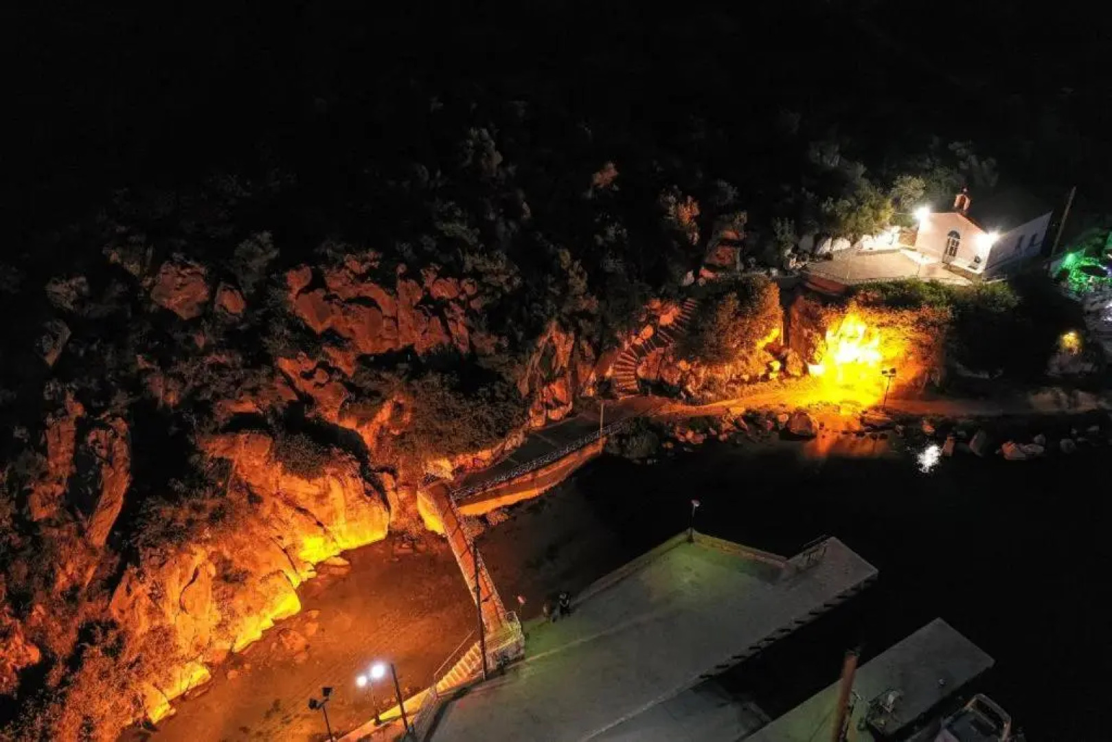 Sea waves apartments