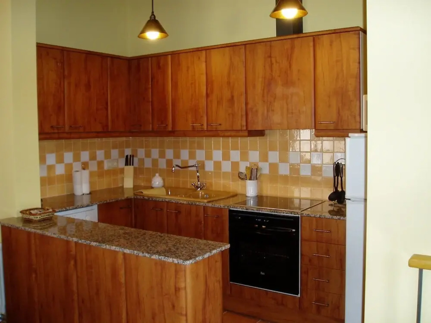 Heritage Cottage in Maians With Swimming Pool