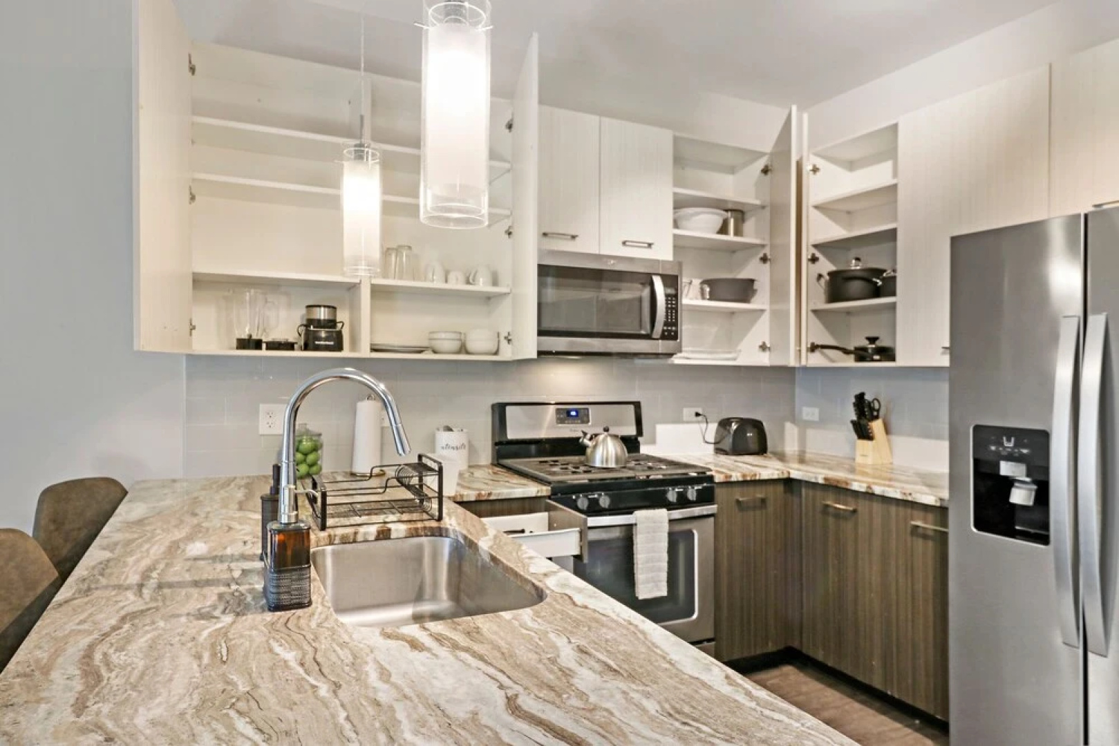 Luxurious 1BR Apt in Oakbrook