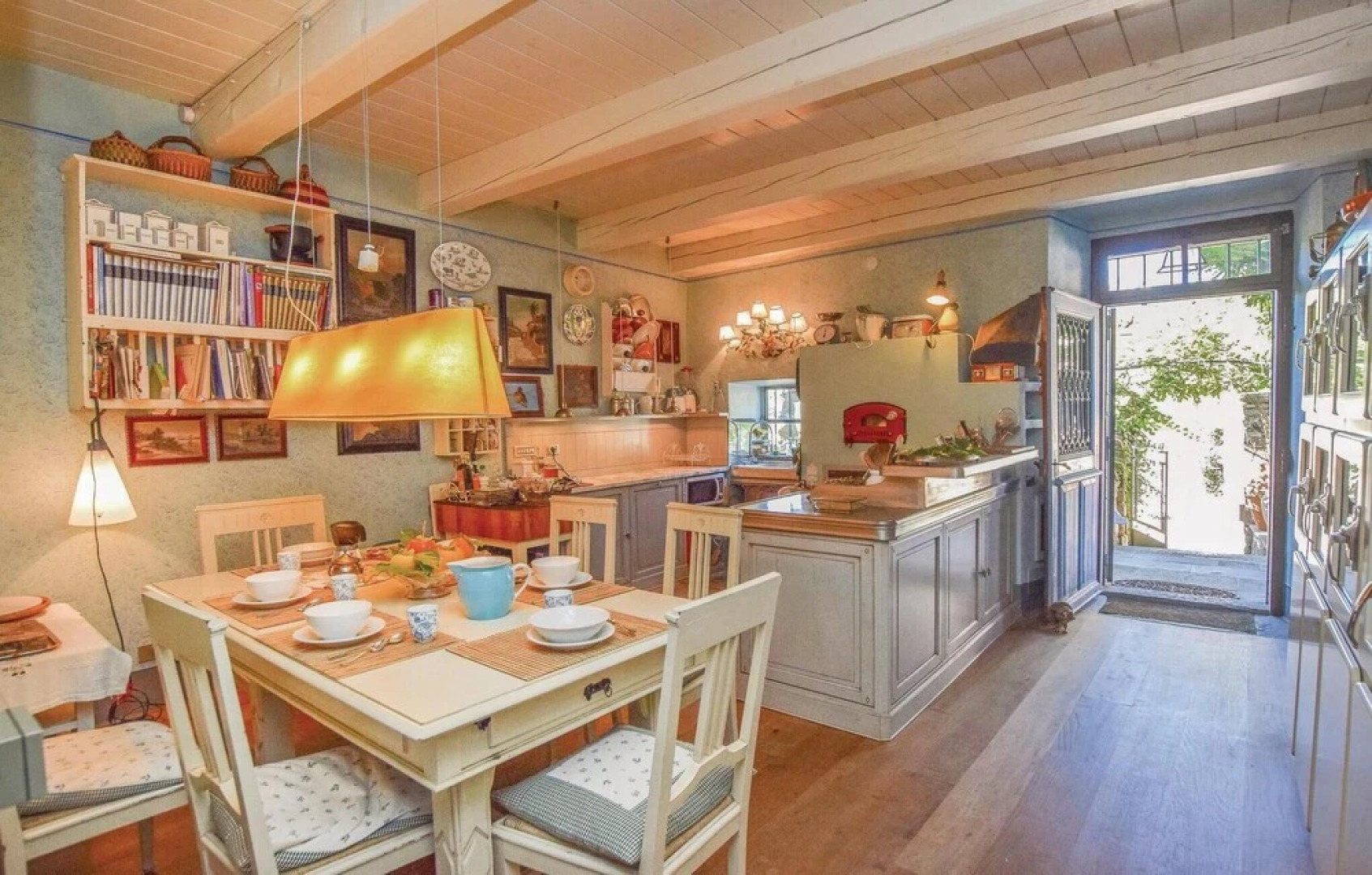 Nice Home in Pella -no- With 3 Bedrooms and Wifi