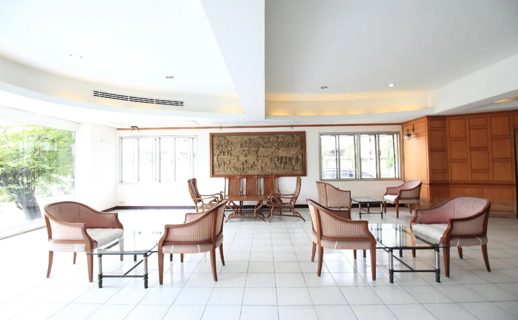 Diamond Place Hotel & Serviced Apartment