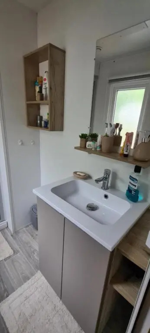 Mobilhome 2 ch,1 salon 40m2 de Charme dans camping ***