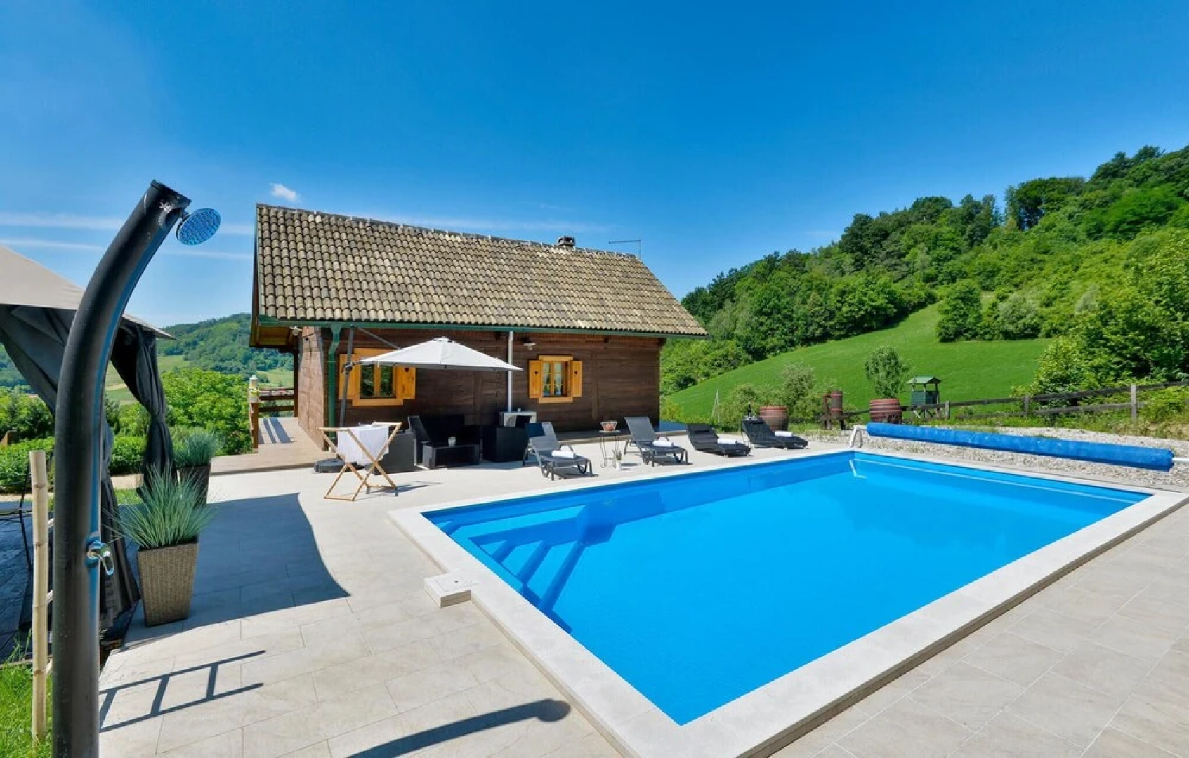 Awesome Home in Krapinske Toplice With 2 Bedrooms, Wifi and Outdoor Swimming Pool