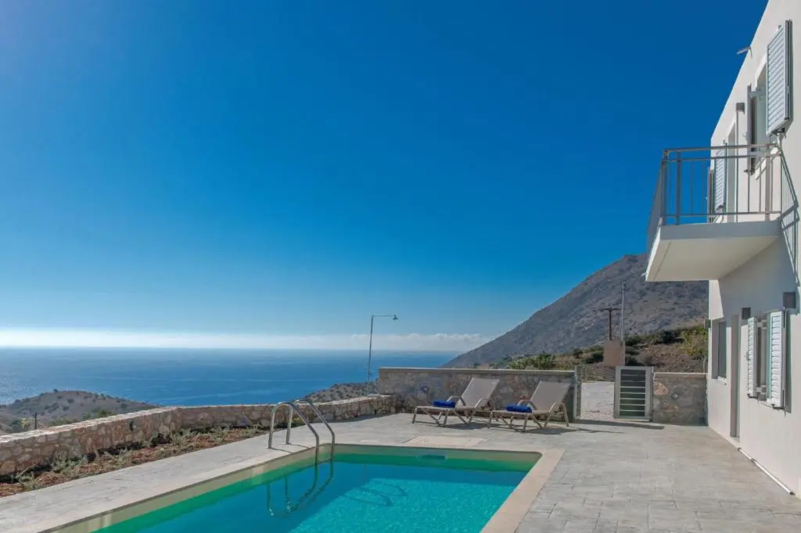 Tranquil sea view villa with private pool, just 2km from the beach!