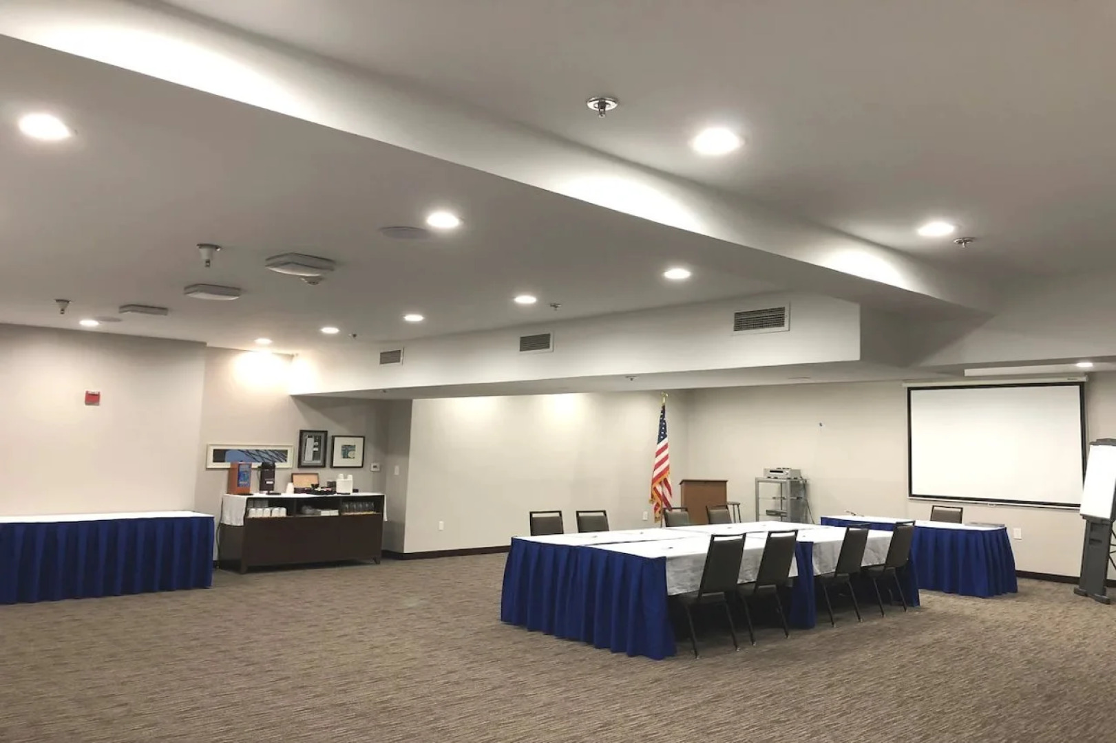 Country Inn & Suites by Radisson, San Jose International Airport, CA