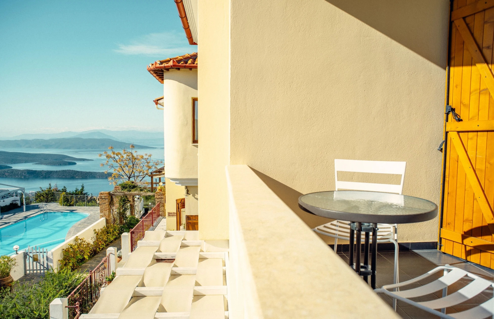 Lagou Raxi Country Hotel