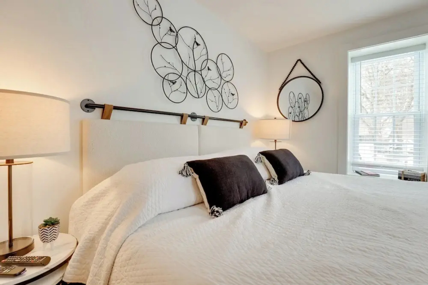 Walkable Studio on Historic Hammondsport Property!