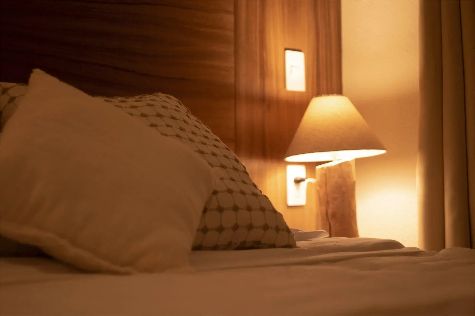 Seuia Departamentos con alberca a pasos del lago