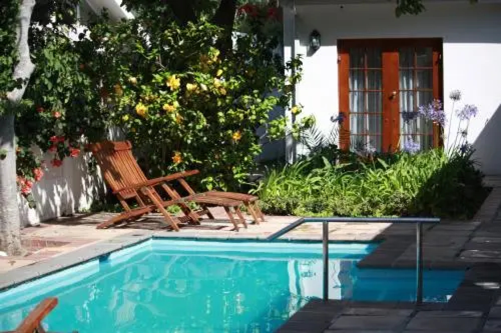 Hermanus Dorpshuys Guesthouse