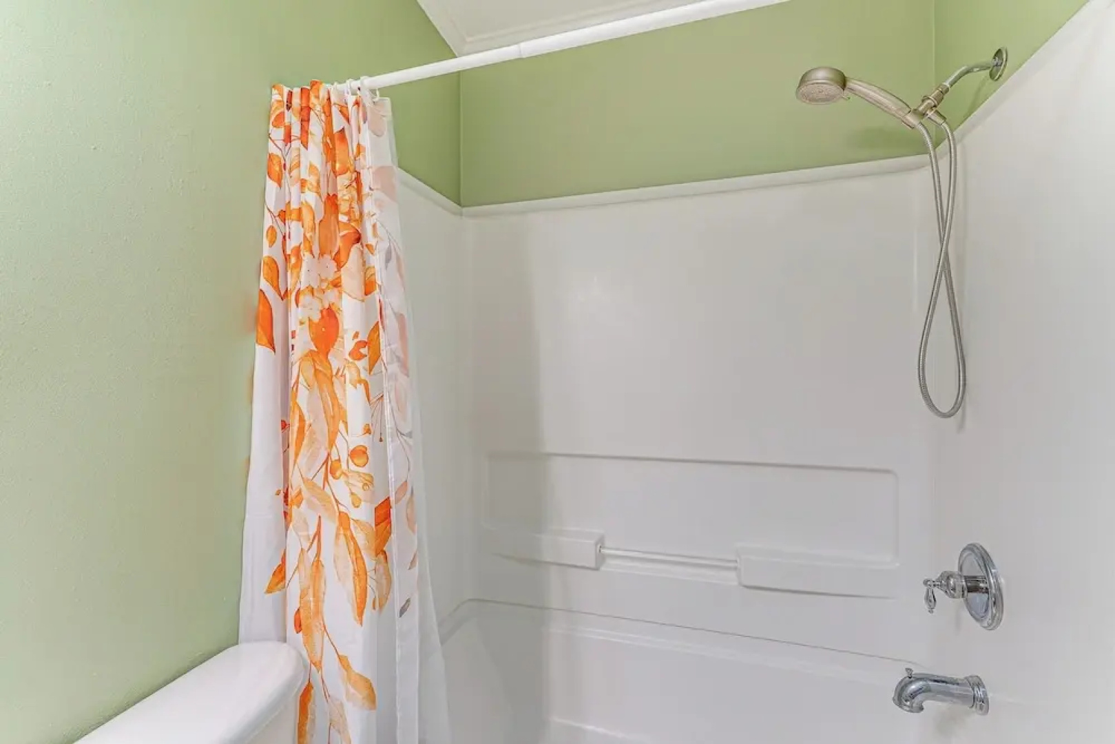 Swim, Golf & Relax: Family Gem in North Fort Myers