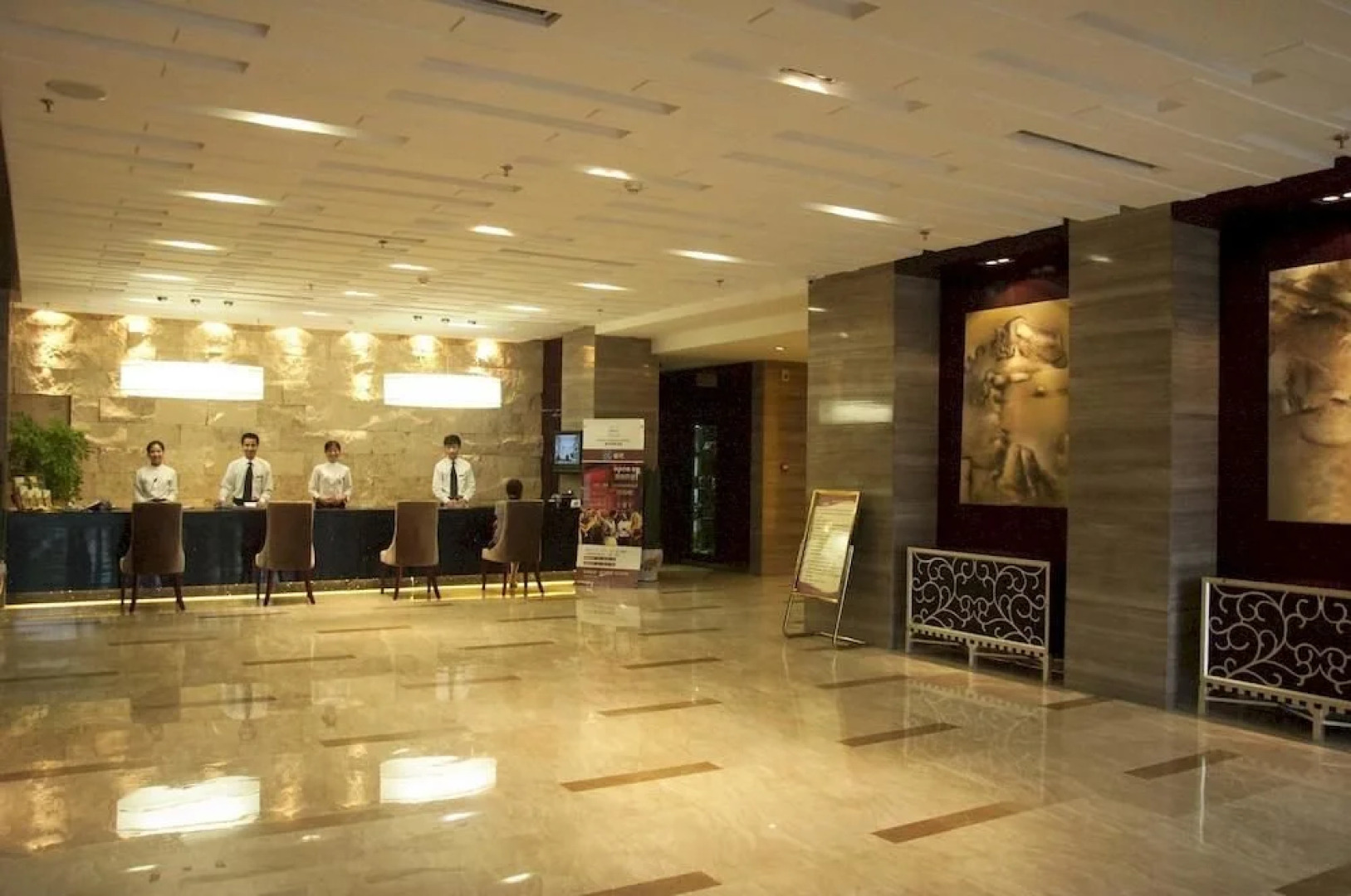 Biway Fashion Hotel - Puyang Huanghe Road