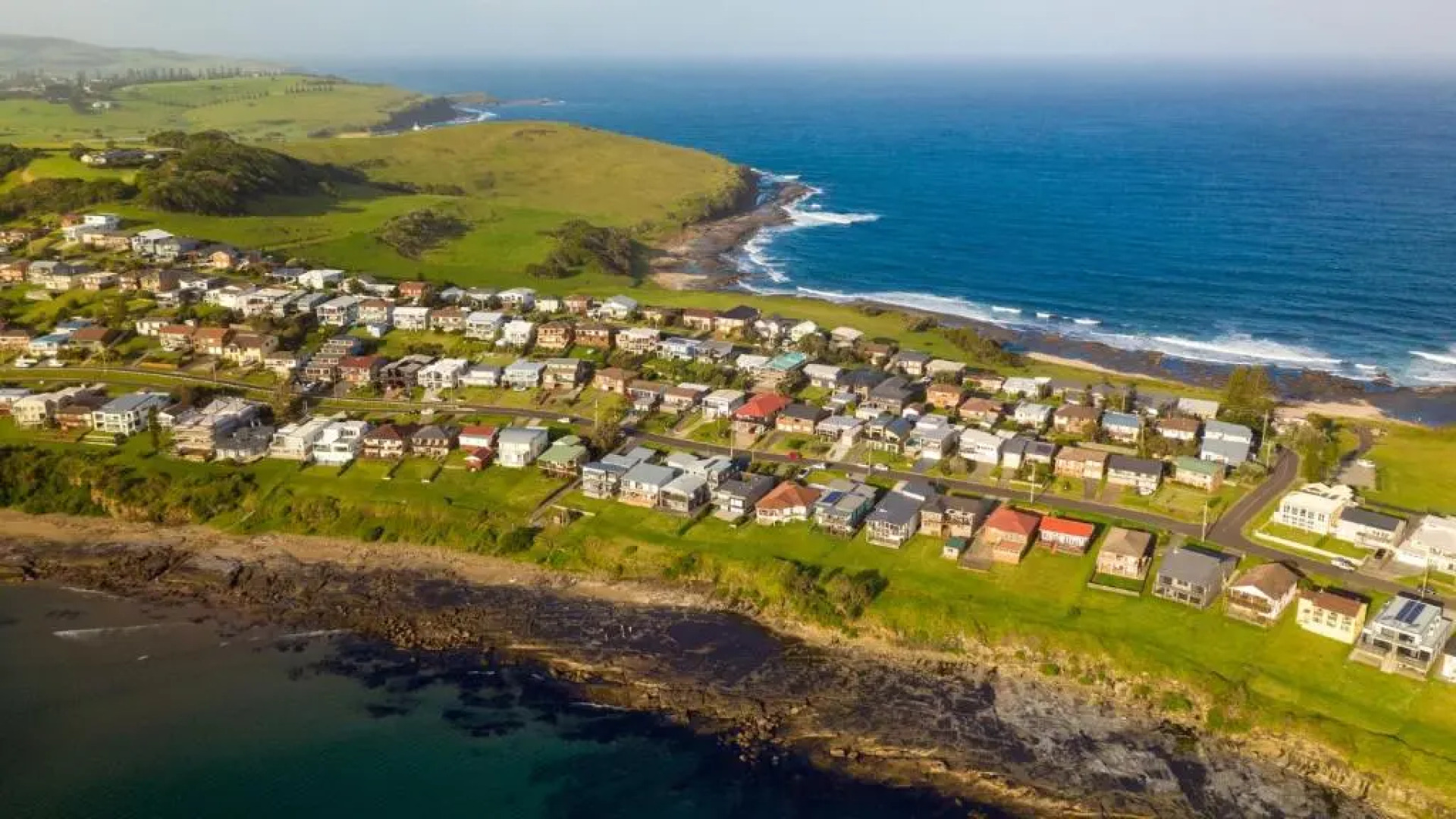 SUNNYSIDE Gerroa 4pm Check Out Sundays except Peak season