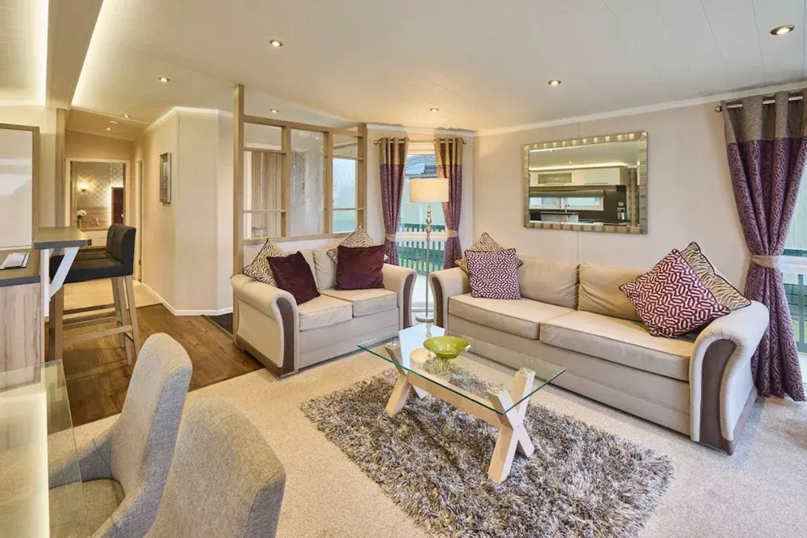 Host Stay Whistler Deluxe Lodge