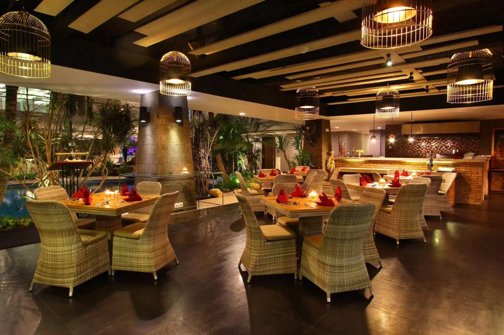 Отель Amaroossa Suite Bali