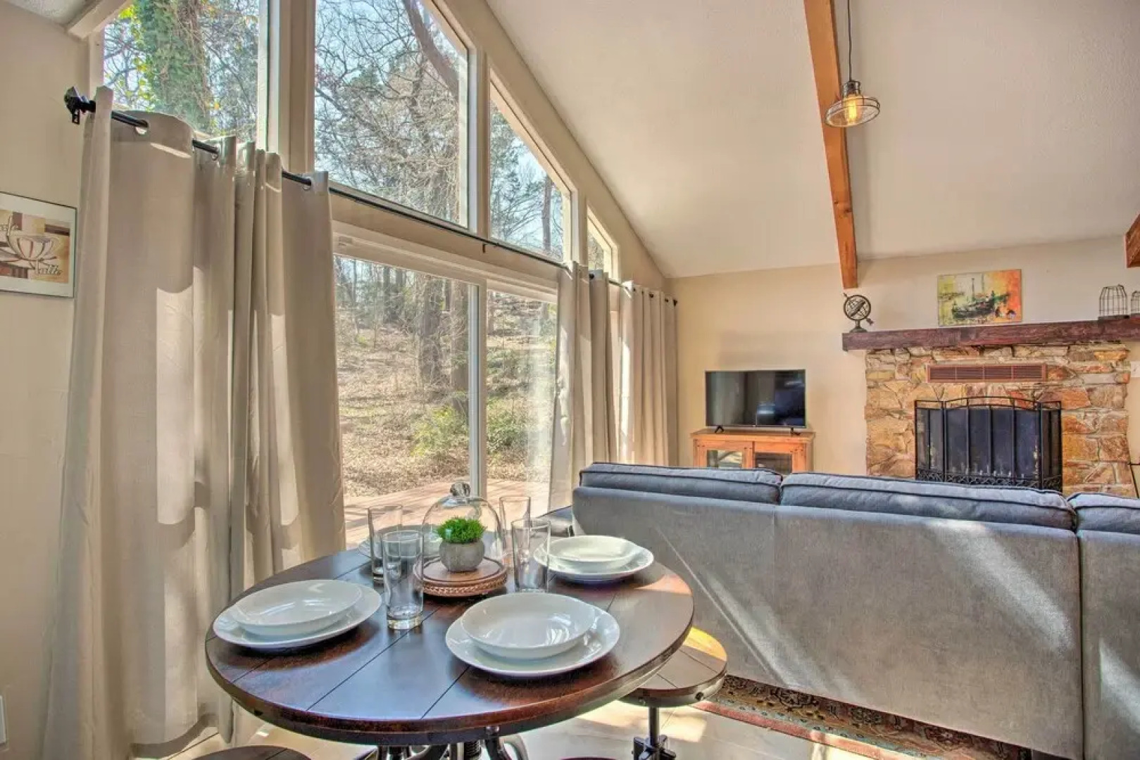 Pottsboro Home < Half-mi to Lake Texoma!