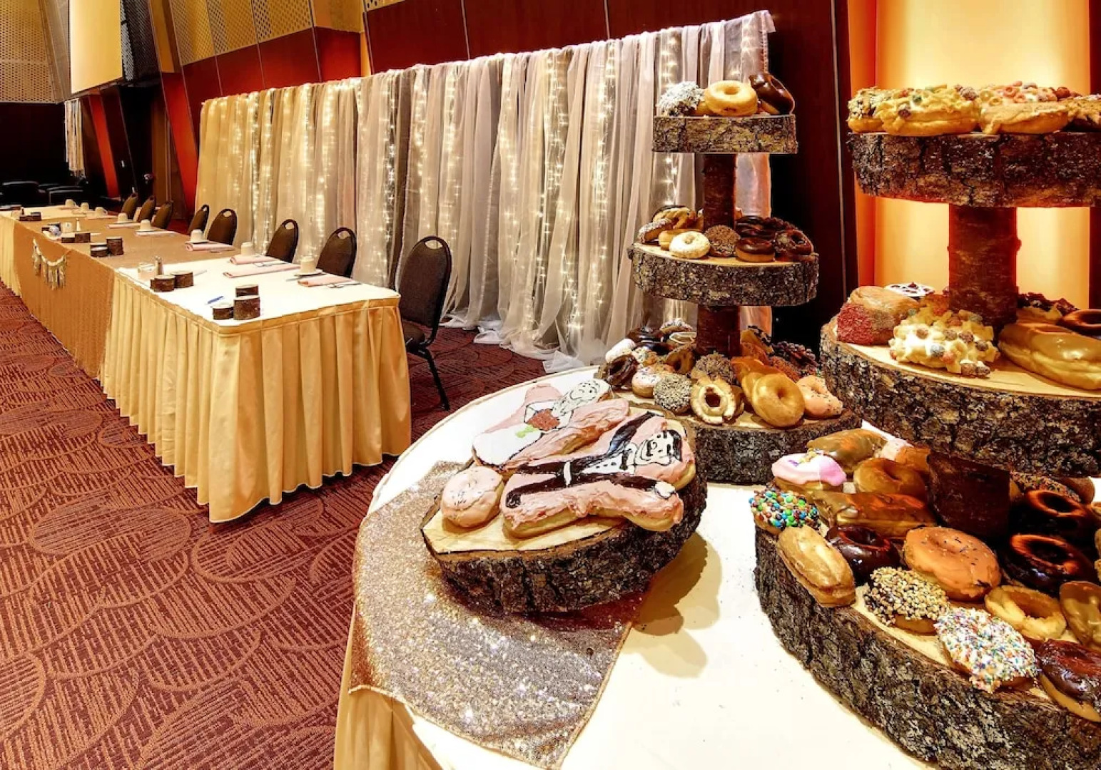 The Grand Hotel - Salem