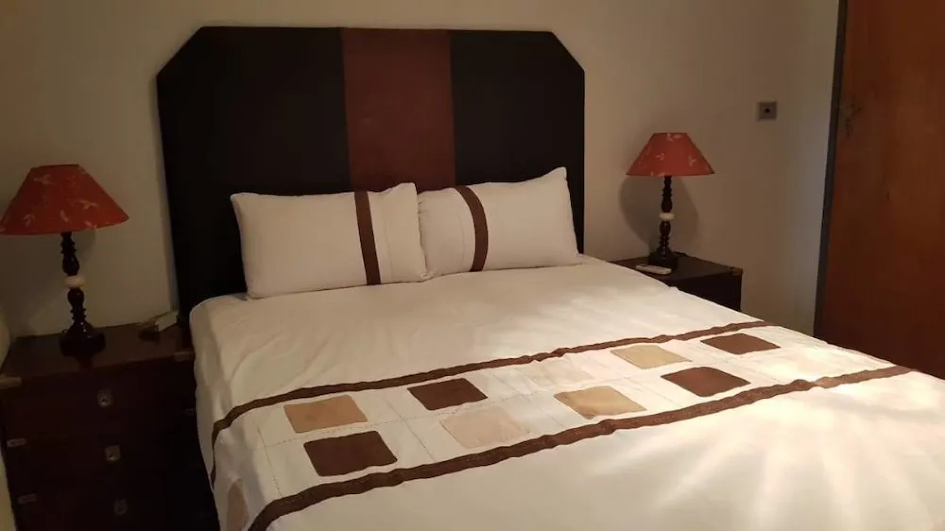 Green House BnB - 'Swiss German'