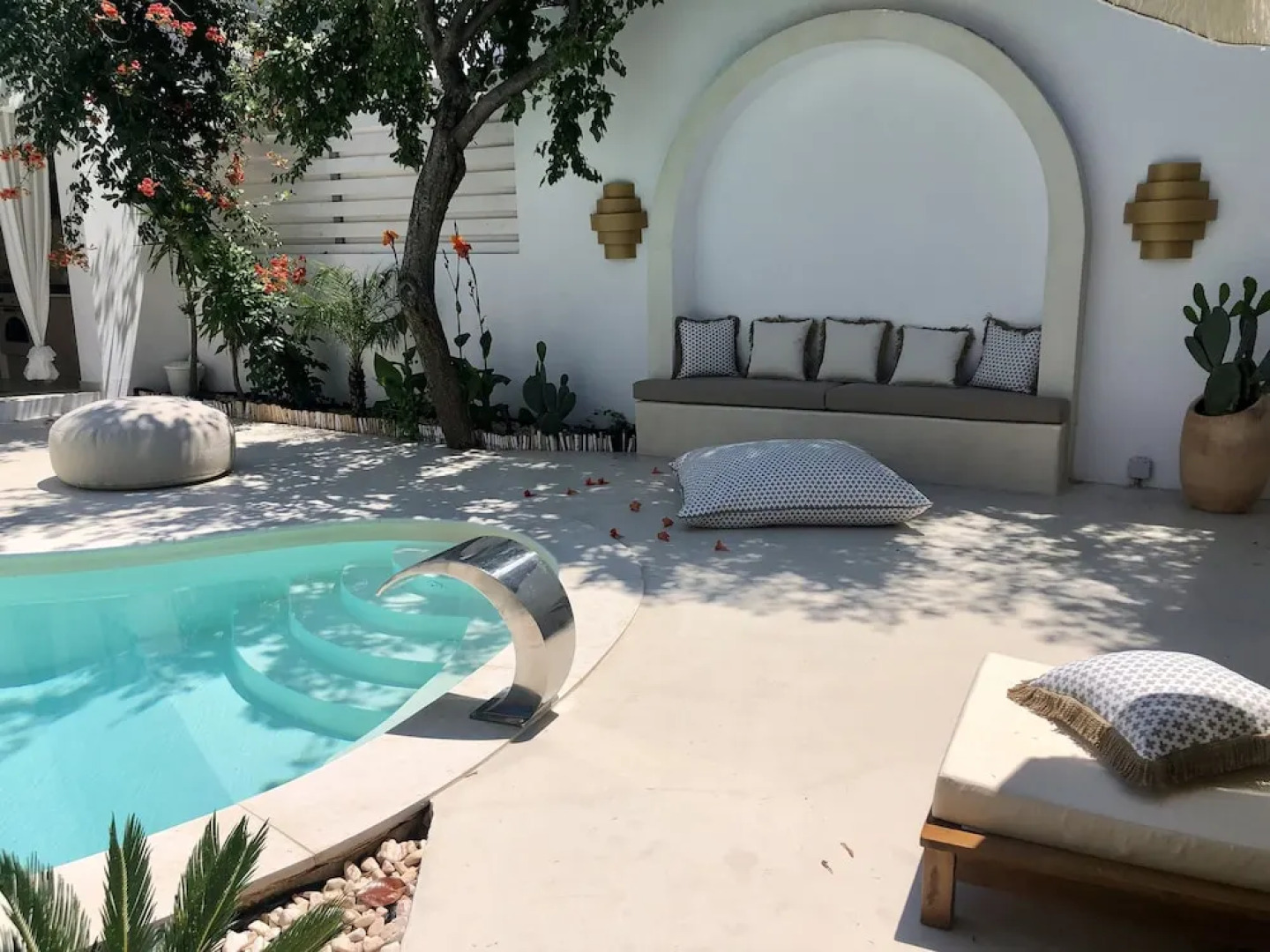 Byblos Aria-The Seaside Luxury Villa