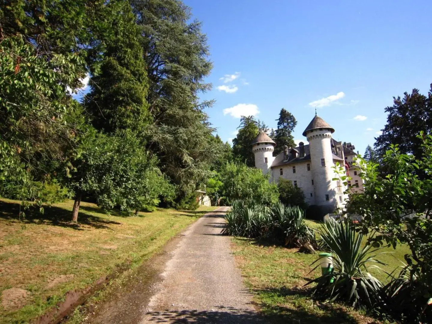 Chateau Lapeyrouse