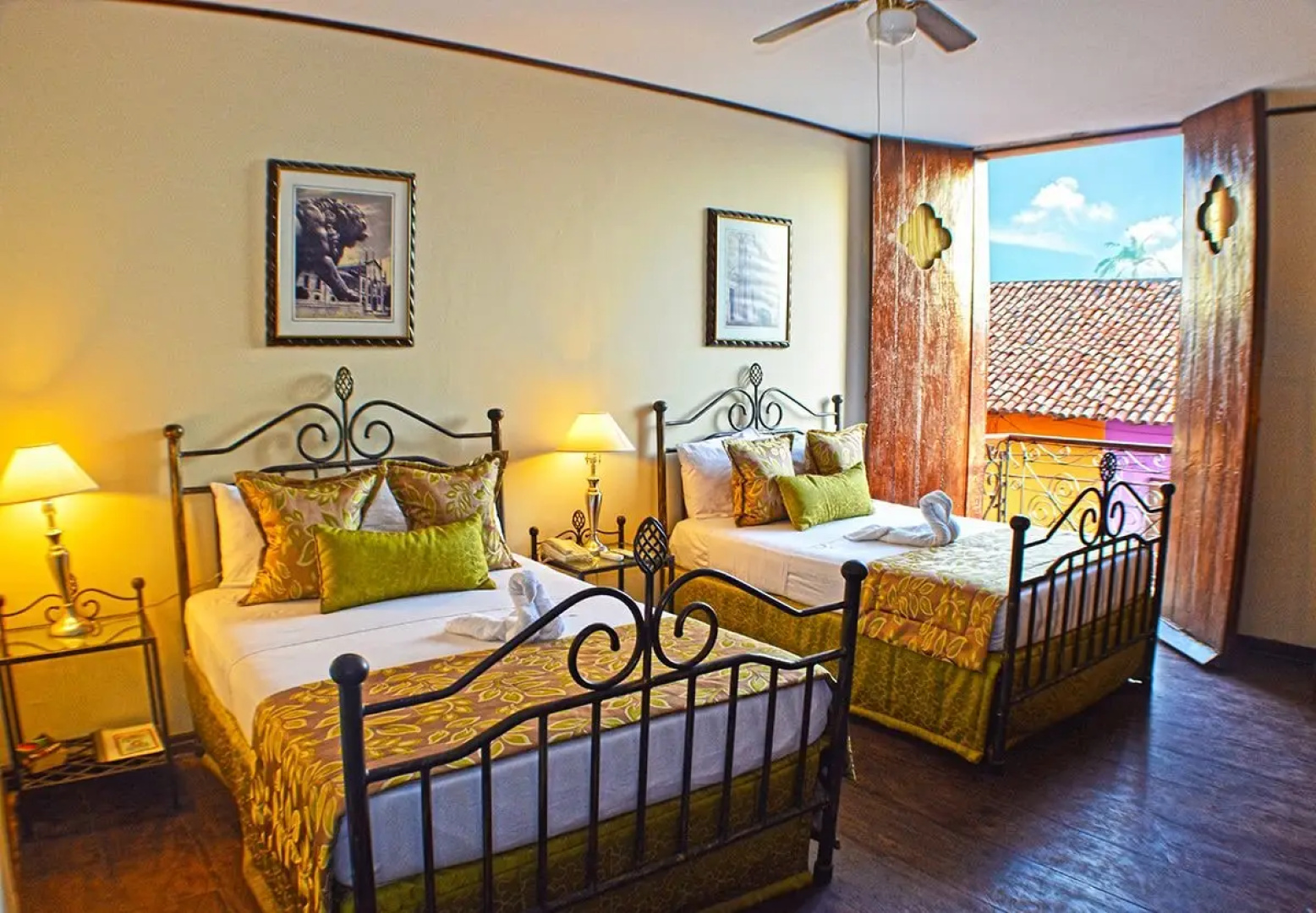 Hotel Los Balcones Leon