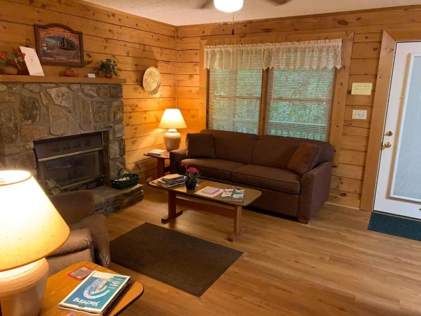 Misty Creek Log Cabins