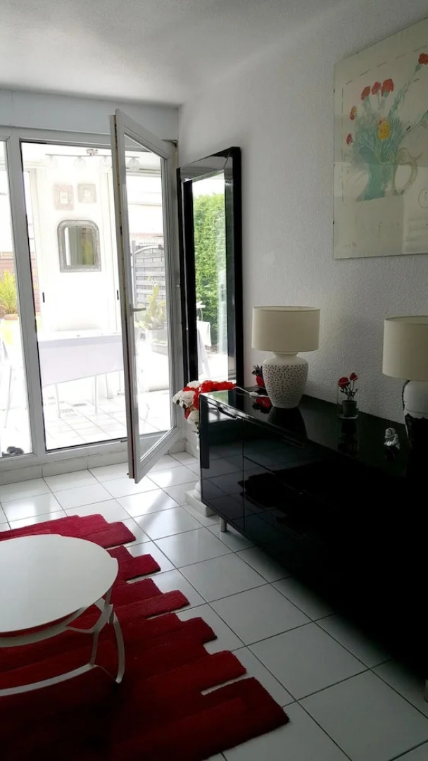 Apartment With one Bedroom in Pérols, With Pool Access, Furnished Terr