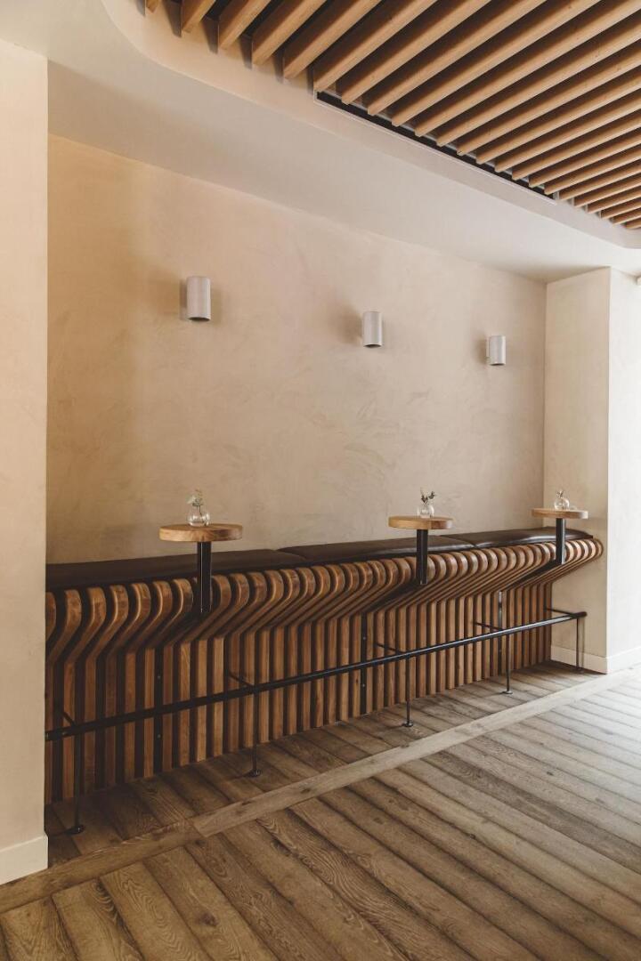 Hoy Paris - Home of YOGA