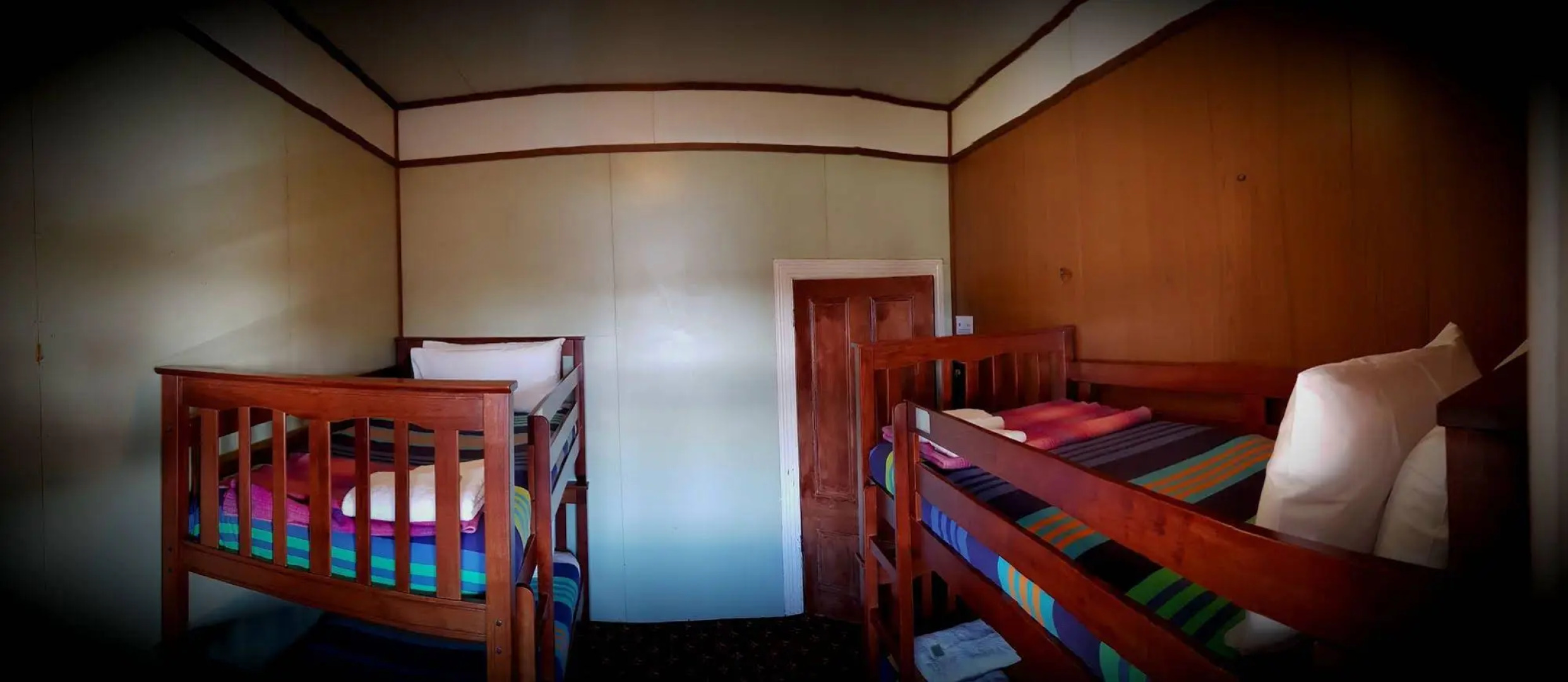 Corner Hotel Alexandra