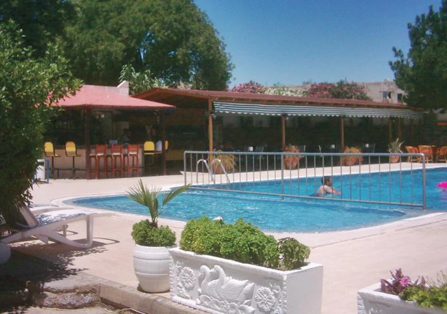 Hadi Apart Hotel