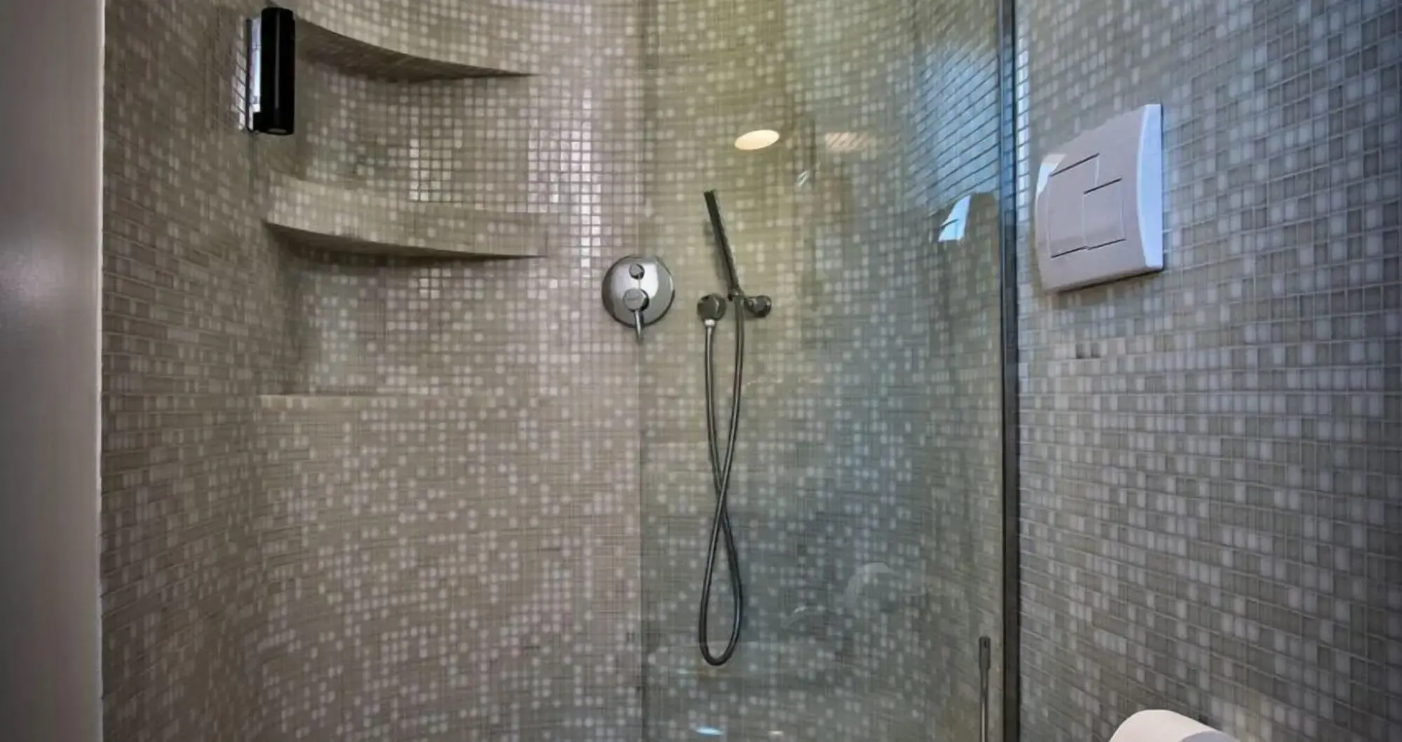 Teku Boutique Hotel