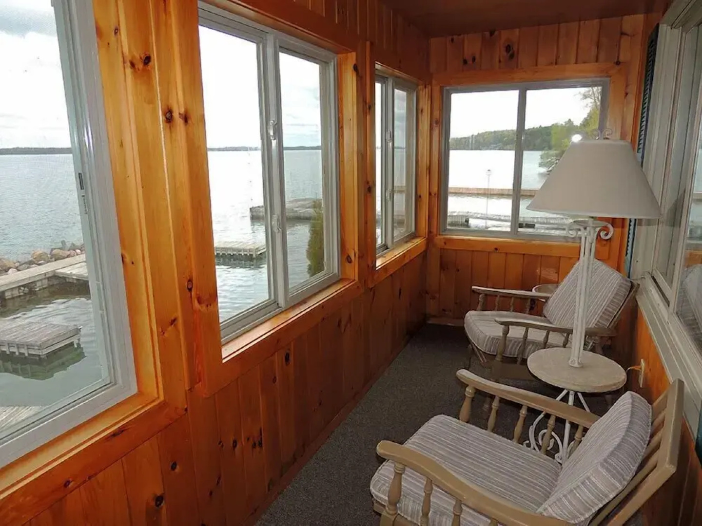 West Winds Motel & Cottages