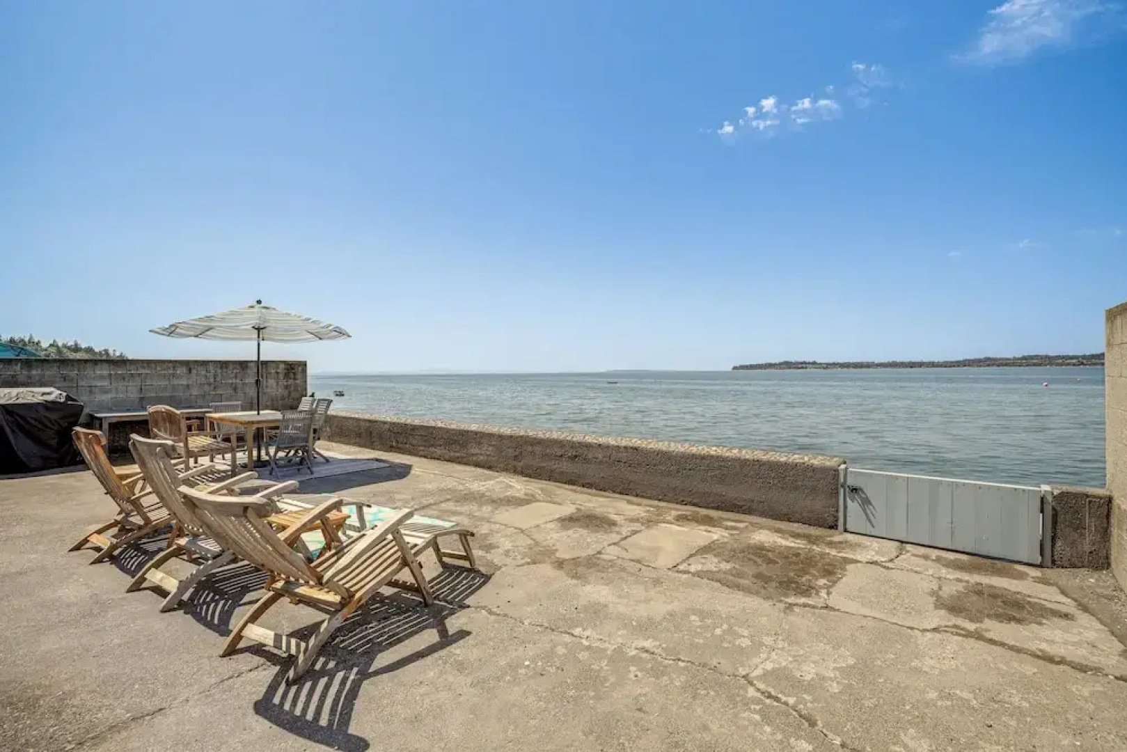 Oceanfront Cottage w/ Patio & Views in Birch Bay!