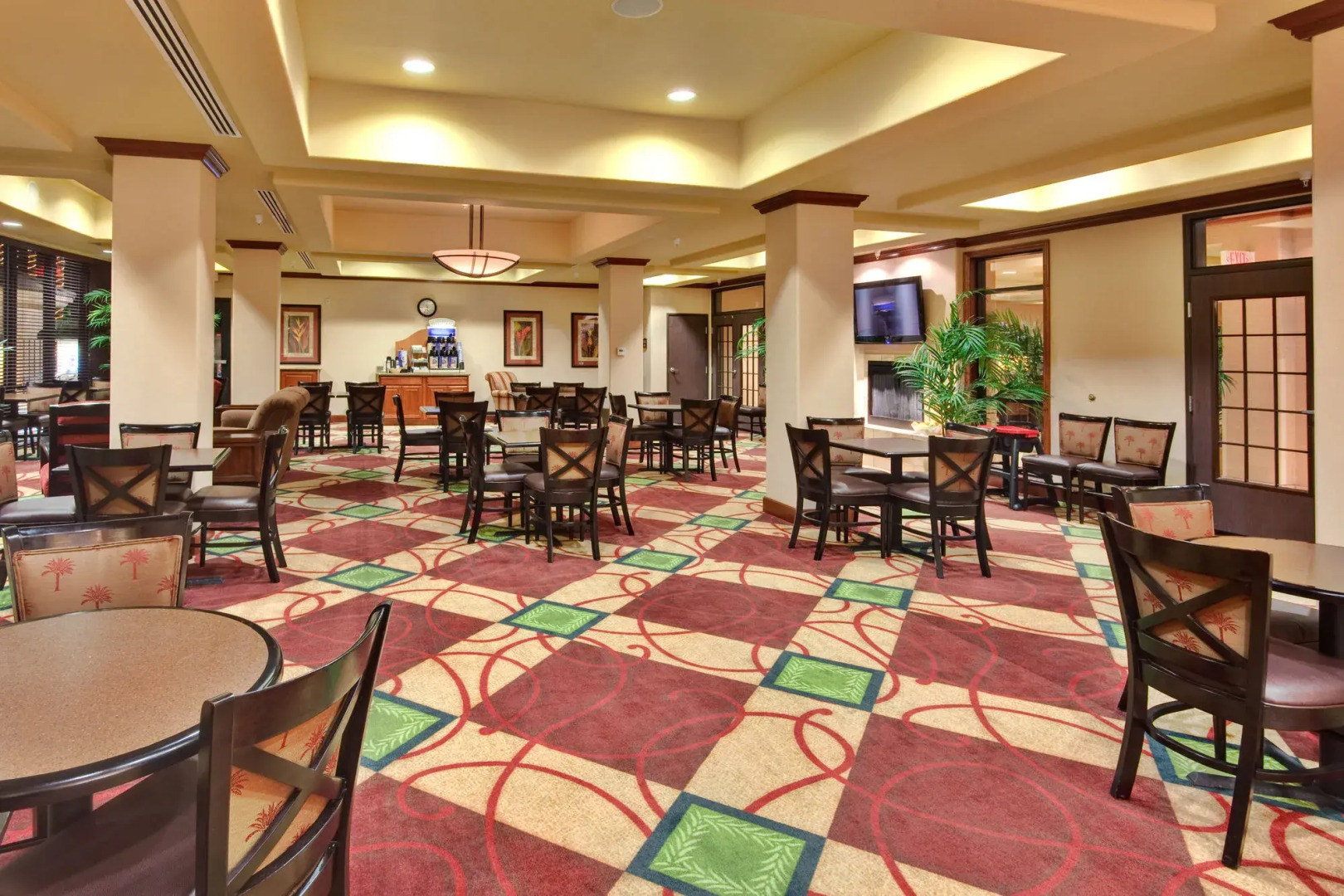 Holiday Inn Express & Suites Yuma by IHG