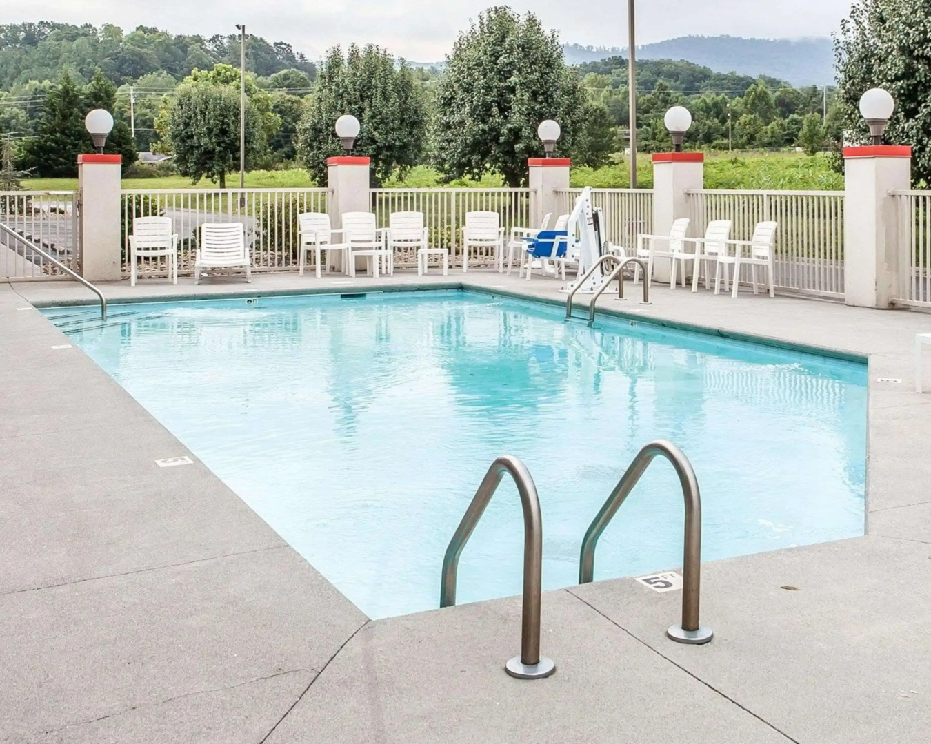 Econo Lodge Newport Smoky Mountains Gateway