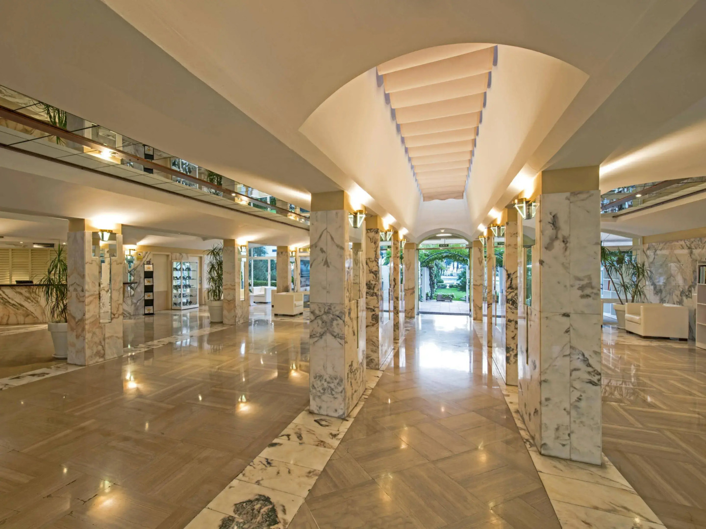 Iberostar Waves Ciudad Blanca