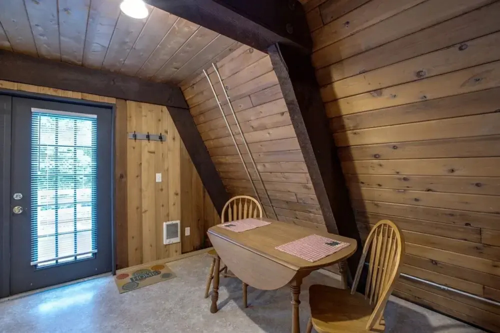 Mt Baker Lodging Ensuite 5 - Sleeps 2