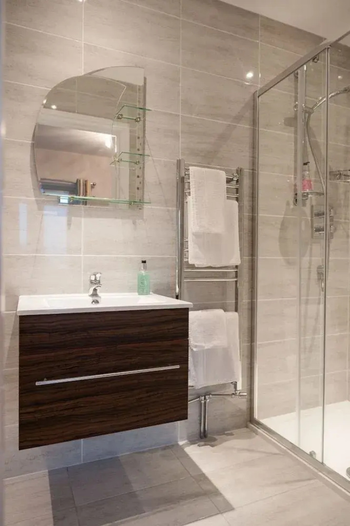 The Sun Bay Hotel & Restaurant