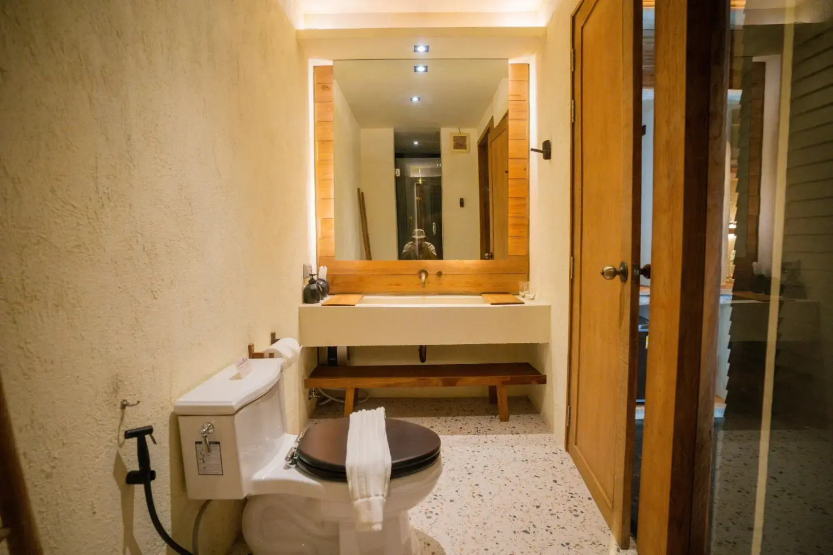 La A Natu Sam Roi Yot