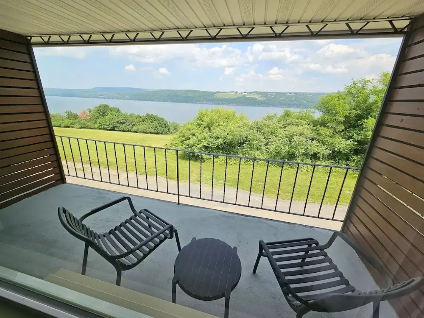 The Hotel Laurel at Seneca