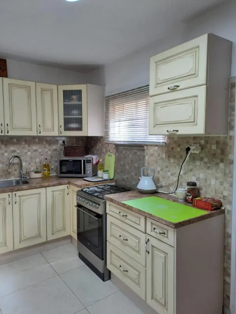Private room in the сomfortable apartment in Ashdod, 7 min walk to the beach
