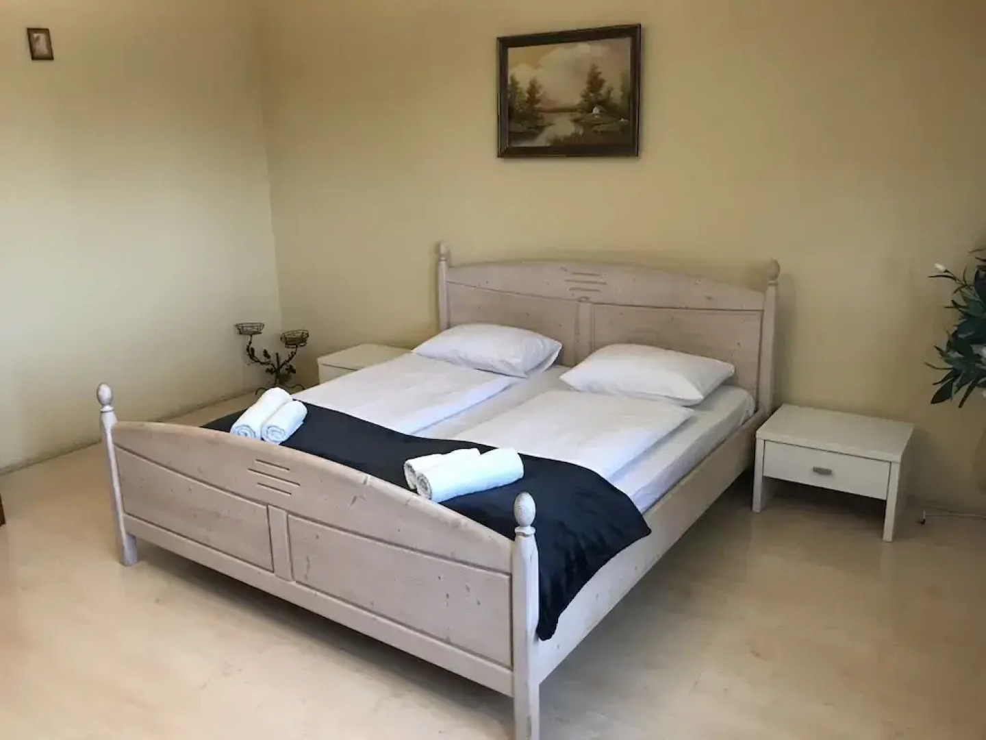 Lotusz Apartments