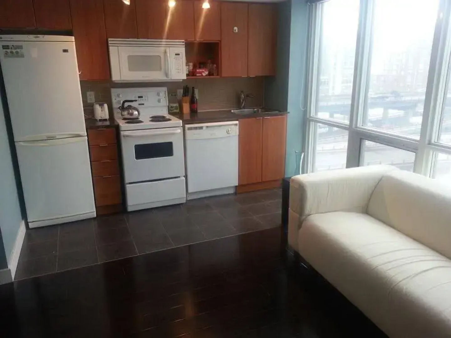 Life Suites Downtown Garden