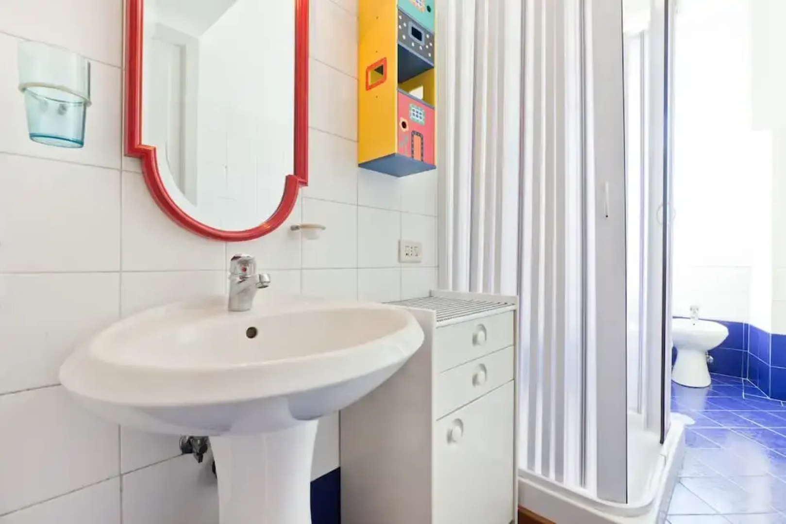 Porta Portese Colorful Flat