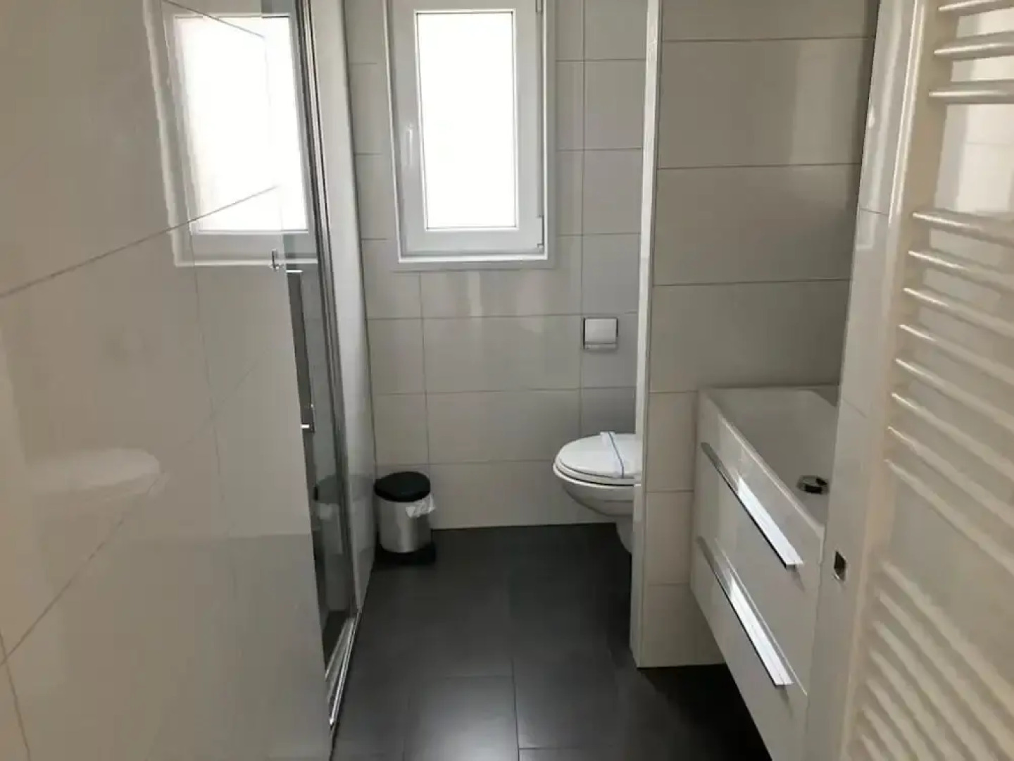 Modern Chalet With Combi Microwave Near Efteling