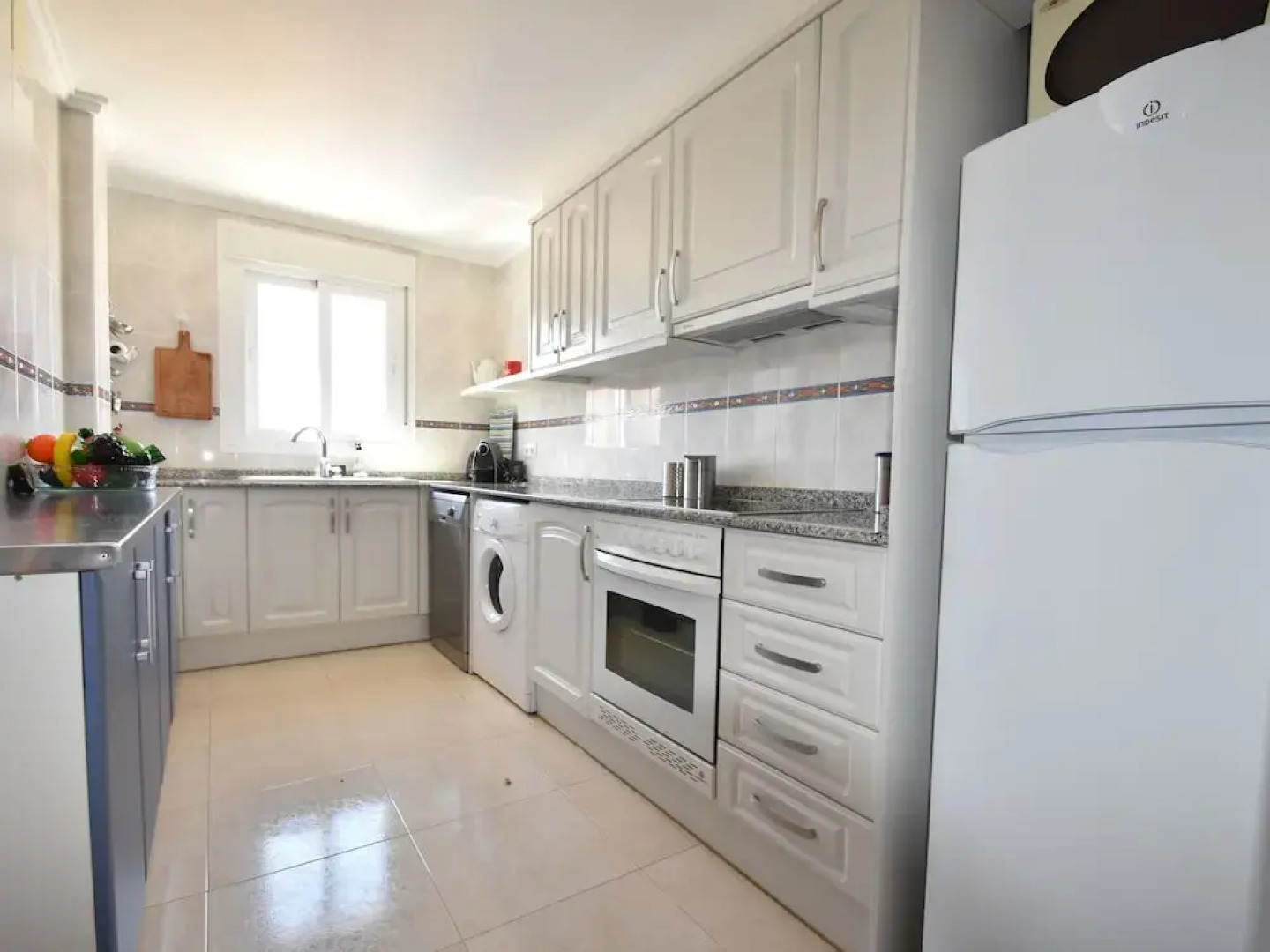 Magnificent Apartment, Beautiful View Towards the Mountains Shared Swimming Pool