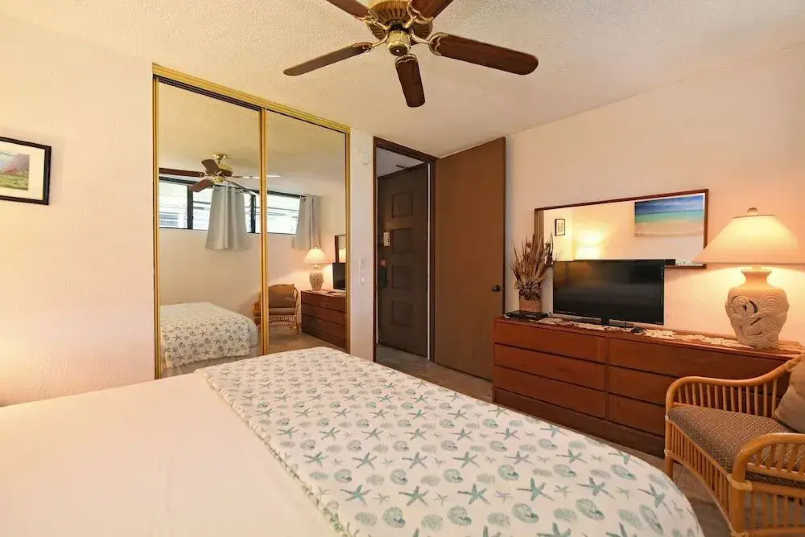 Papakea G301 by RedAwning