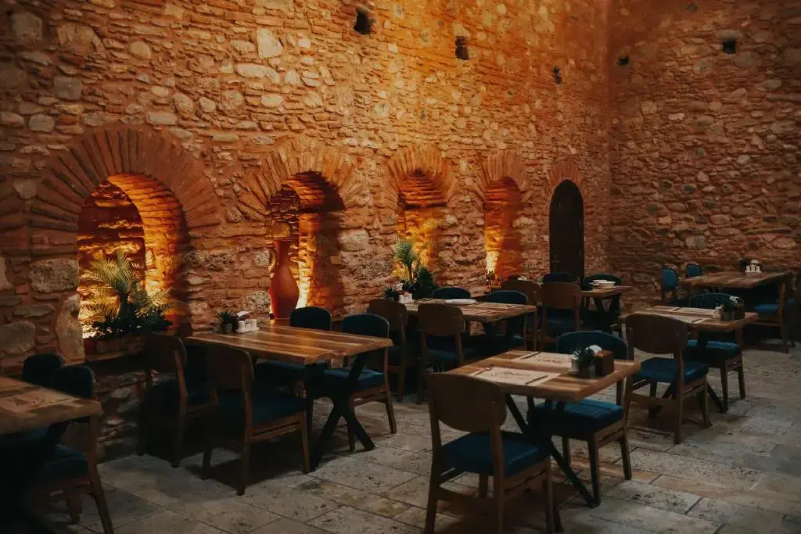 Zi̇nci̇rli̇ Han Oteli̇